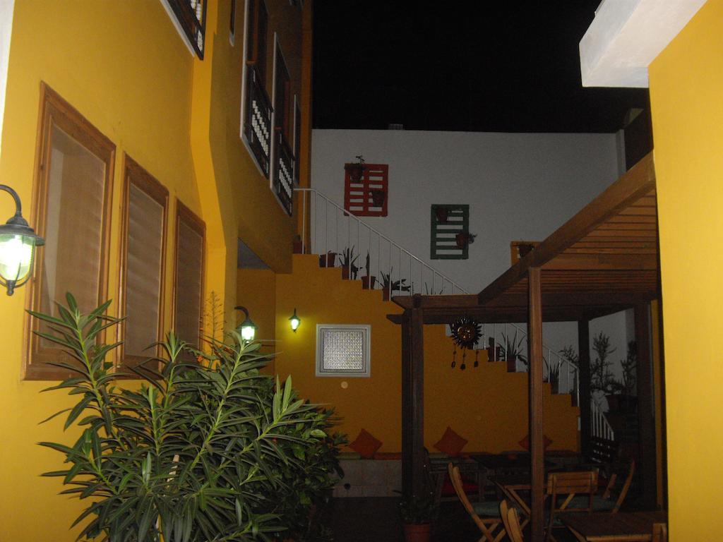 Kira'S Boutique Hotel Mindelo Exterior foto